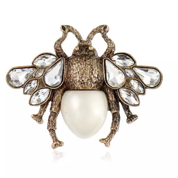 gucci brooch bee